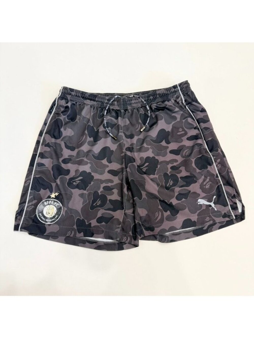 Puma x BAPE FC Camouflage Athletic Soccer Shorts Men's Size XL Black Gray A166